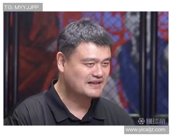 姚明赛场打盹引发热议球迷调侃其疲惫状态背后隐藏的故事与压力